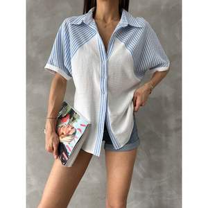 Blusas y Camisas para Mujer Topshow, Colección al por Mayor con Detalle de Rayas Azules y Manga Caída - Product Image 2