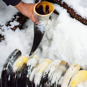 Viking Drinking Classic Cuerno medieval Eventos históricos Caballeros Cosplay Perfecto y celebraciones Bebida duradera e histórica - Product Image 4