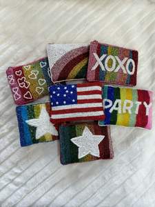 Monedero de Cuentas Estilo Boho Hecho a Mano para Mardi Gras, con Cierre, Opciones de Diseño Personalizado con Bordado, Cuentas de Semilla y Patrón de Estrella Pequeña - Product Image 3