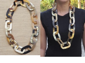 Collar de Lujo Hecho a Mano con Cuerno de Búfalo, Joyería Natural y Sostenible para Mujer, Alta Calidad - Product Image 5