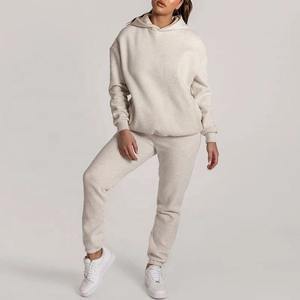 OEM Vêtements de rue 2 pièces sweat-shirt zippé pantalon de survêtement évasé ensemble survêtement femme survêtement - Product Image 2