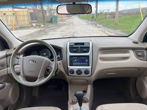 2010 para Sportage LX Turbo Sedan Interior oscuro automático - Product Image 5
