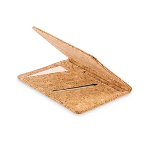 Porte-passeport écologique en liège par CorkPass - Kit de voyage - Product Image 3