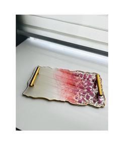 Plateaux en résine faits main avec poignée en métal pour décor unique maison cuisine salle à manger de luxe fête servant l'essentiel de la collection - Product Image 1