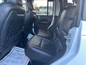 Jeep Gladiator Mojave Crew Cab 4WD USADO de 2021 - Product Image 2