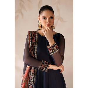 Ensemble pour femmes en mousseline de soie brodée PR-1203 - Product Image 4