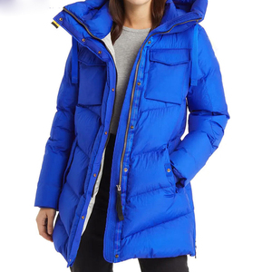 MOQ bajo Elegante chaqueta acolchada de invierno Ropa de calle Ropa en frío Chaquetas acolchadas con capucha acolchadas - Product Image 2