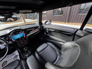 MINI Convertible C_ooper S 2024 USADO en Excelentes Condiciones - Product Image 5