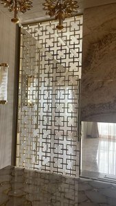 Écran décoratif de séparation de pièces en or Séparateur de pièces en acier inoxydable découpé au laser en métal pour le salon - Product Image 3