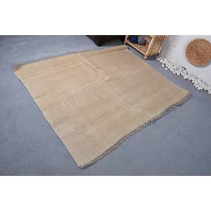 พรมปอกระเจาขนสัตว์สีเบจแนวชนบท5.5 'x 4.3' ดีไซน์งานเย็บปะด้านหลังทำจากยาง - Product Image 3