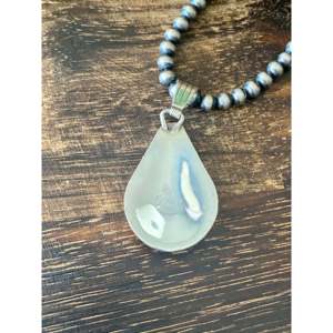 Pendentif Buffalo en turquoise et argent sterling Genevieve Francisco Kingman avec technologie d'incrustation à sertissage clos - Product Image 5