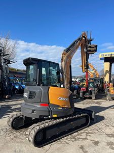 Miniexcavadora CX65D de 4 Toneladas con Cucharón de Excavación, Componentes Hidráulicos, Motor Yanmar de 20kW de Potencia - Product Image 2