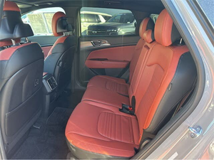 Sportage SX Prestige FWD 2024 d'occasion en parfait état, boîte automatique intelligente, sièges en cuir, toit ouvrant panoramique, caméra de recul 360°, excellent état - Product Image 6