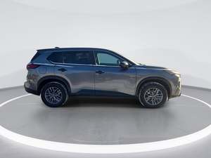 EN EXCELENTE ESTADO, Nissan Rogue S AWD 2024 con TRANSMISIÓN AUTOMÁTICA - Product Image 5