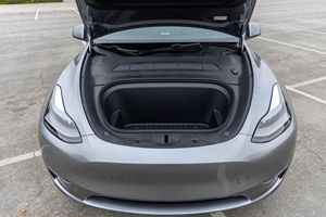 Modelo Y 2024 de Largo Alcance, Tracción en las Cuatro Ruedas, Motor Dual, AWD - Product Image 6