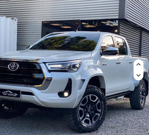 Toyota Hilux DC Adventure 4.0P Turbo FWD R17 Pick-up 2022, sans accident, faible kilométrage, très propre, intérieur en tissu, véhicule d'occasion - Product Image 4