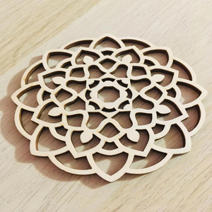Posavasos de madera redondo de diseño a la moda, posavasos de diseño personalizado de alta calidad 100% natural con caja marrón oscuro - Product Image 1