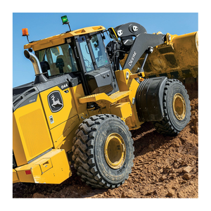 Chargeuse sur pneus John Deere 624P, équipement de construction durable et fiable, adapté aux carrières et aux matériaux miniers - Product Image 1