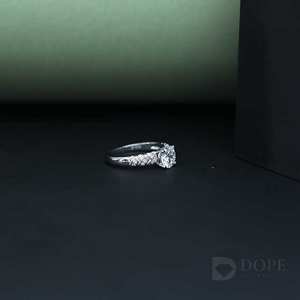 Anillo Unisex Solitario de Piedra Natural con Oro Sólido de 18 Quilates y Acero Inoxidable, Diseño Exclusivo para Toda Ocasión - Product Image 4