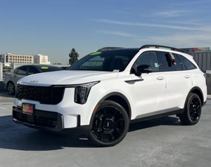 CLEAN 2024 Sorento X-Line SX Prestige AWD Prêt à être expédié - Product Image 1