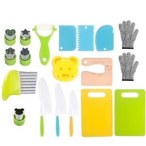 Ensemble <span class=keywords><strong>de</strong></span> 19 ustensiles <span class=keywords><strong>de</strong></span> cuisine pour enfants : couteaux à lames en plastique sûres, planche à découper, tablier – Kit <span class=keywords><strong>de</strong></span> cuisine Montessori pour tout-petits – Fournisseur - Product Image 1