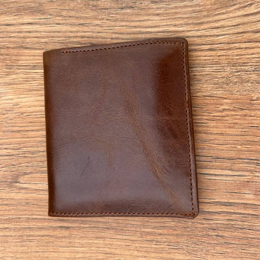 สีน้ำตาล