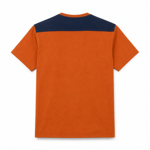 Camiseta de Algodón con Cuello Redondo Color Naranja Óxido Personalizada con Paneles en los Hombros Color Azul Marino, Ropa Casual para Hombre, Proveedor Mayorista - Product Image 2
