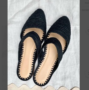 Chaussures marocaines faites à la main en raphia naturel, et semelles en cuir véritable - Product Image 2