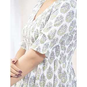 Vestido de Algodón Blanco y Morado con Cierre Decorativo, Elegante y Casual para Oficina, Transpirable, Natural, OEM/ODM Disponible para Uso en Boutiques - Product Image 6