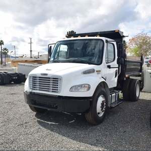 Camiones Volquete Usados Freightliner Business Class M2 100 - Product Image 3