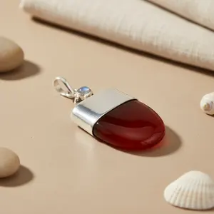 Pendentif en argent 925 avec cornaline pour femmes, bijoux en pierres précieuses religieuses faits à la main avec placage en rhodium, améthyste comme pierre principale - Product Image 1