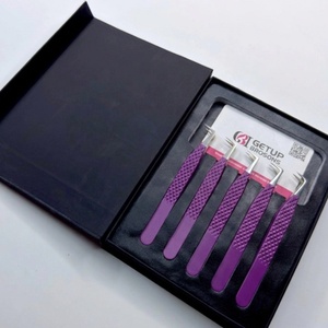 Venta al por mayor GETUP BROSONS IMPEX Pinzas para extensión de pestañas de acero inoxidable antimagnéticas con recubrimiento en polvo morado, agarre de diamante y punta plateada - Product Image 3