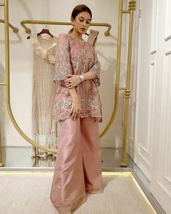 ROBE À PANTALON KURTA & PLAZO AVEC PERLES DE VERRE EN CRISTAL, PIERRE, TRAVAIL DABKA POUR FÊTE @ 2024 - Product Image 1