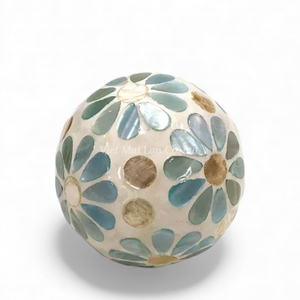 Elegante Bola de Nácar Hecha a Mano para Centro de Mesa y Decoración Navideña de Vietnam - Product Image 3