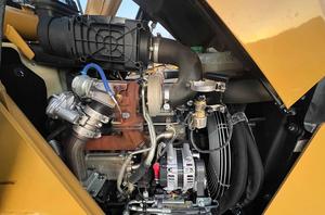 Achetez avec 2 ans de garantie, chargeuse-pelleteuse CAT 4x4, excavatrice, engin de chantier lourd avec moteur principal - Product Image 6