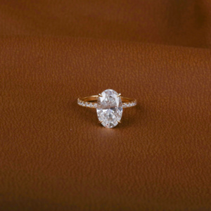 แหวนหมั้นเพชรสำหรับผู้ใหญ่3.0กะรัตประดับ18KT สีเหลืองทองสำเนียงชุบทองด้านข้าง IGI - Product Image 1