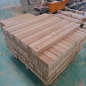 Uso de bloques de astillas de madera para tablero de partículas hueco de pie de paleta de madera comprimido, muchos tamaños hechos en bloque de aserrín de Vietnam - Product Image 3