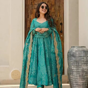 Conjunto de Dos Piezas de Seda Banarasi Pura, Estilo Anarkali, con Dupatta y Pantalón, Secado Rápido, Largo Midi, para Fiesta, Bollywood, Salwar, Verano e Invierno - Product Image 1