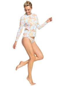 Camiseta de compresión unisex personalizada para playa y mar, manga larga, protección UPF50, con estampado floral sublimado, de licra, para natación. - Product Image 6