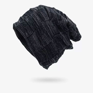 Gorro de Punto con Letras Jacquard, Nuevo, de Alta Calidad, Unisex, para Invierno, Gorro de Punto Cálido para Hombre y Mujer, Moda para Exteriores, Logotipo Personalizado - Product Image 1