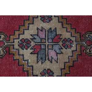 Petit tapis turc vintage 1,6x3,3 pieds, tapis en laine rouge - Product Image 5