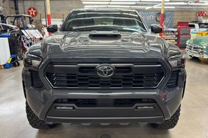 Toyota Tacoma TRD Sport Doble Cabina 4x4 Premium Usada 2025 - Product Image 6