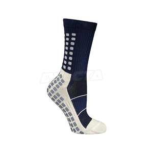Chaussettes de sport pour hommes à hauteur du genou, 2 orteils, été, de haute qualité, sur mesure, avec couleurs et logo personnalisés - Product Image 3