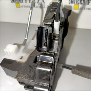 CERRADURA DELANTERA DERECHA HYUNDAI i20 2ª Serie 81320-C8040 (15>20) - Product Image 5