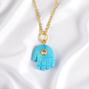 Nouveau porte-bonheur Hamsa sculpté à la main pierre pendentif à breloque collier pierre précieuse naturelle pendentif spirituel Double pierre breloque en gros - Product Image 6