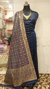 Custom Made Brocade Silk <b>Scarves</b> Hand Woven From Pure Silk in Floral Motifs for Women Clothing Designer in Purple Colour - Product Image 4