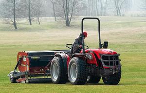 Tractor Antonio Carraro 4WD ROPS de 89 CV: TRX 9900 - ¡Versátil y Reversible! - Product Image 6