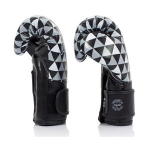 ถุงมือชกมวย Fairtex คุณภาพพรีเมียม หนังวัวแท้ ถุงมือมวยไทย Fairtex สำหรับฝึกซ้อม ผลิตตามสั่ง อุปกรณ์ต่อสู้ Fairtex - Product Image 4