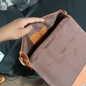 Luxury Western Style <b>Small</b> <b>Crossbody</b> Cowhide Fur Leather Purse Genuine Leather with Fringe Ready to Ship for Autumn Season - Product Image 2