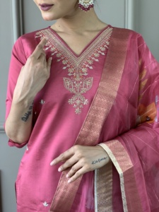 Costume de fête indien pakistanais moderne en 3 pièces, viscose, soie chanderi, disponible en gros - Product Image 2